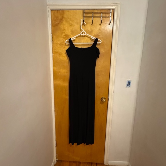 Nightway Black Jumpsuit sleeveless off-the shoulder wide-leg - Picture 2 of 6